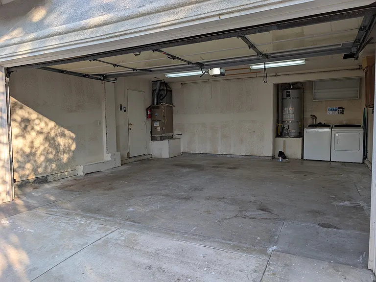 1126 Voltaire Dr — Photo 11