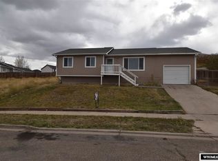 173 Wood Ridge Ln, Evanston, WY 82930