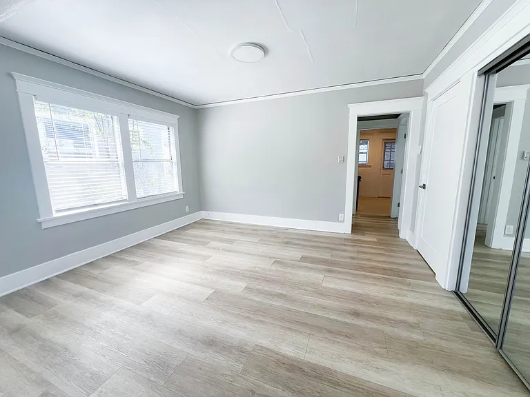 1026 E Broadway #1038 — Photo 3