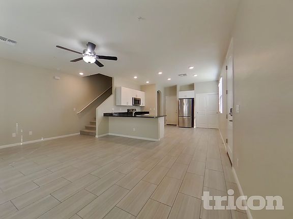 3rd image of 12565 W Via Dona Rd