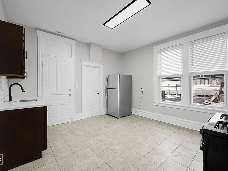 2542 S Trumbull — Photo 8