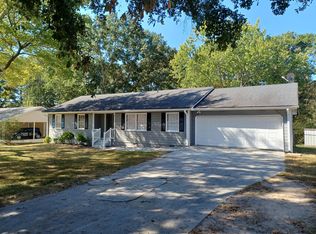 667 Trotter Trl, Lawrenceville, GA 30046