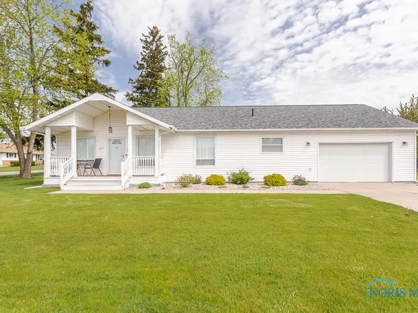 424 Brentwood Dr, Northwood, OH 43619