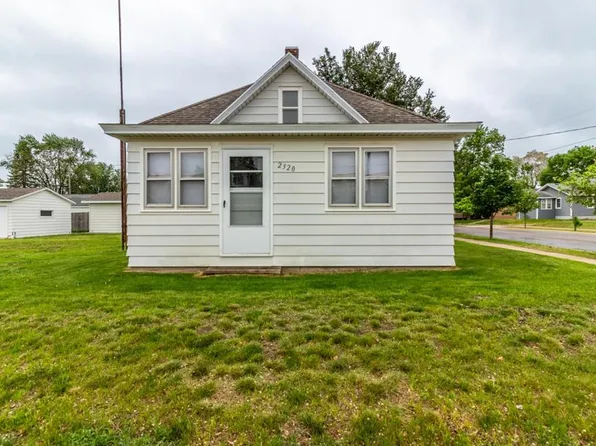 2320 3rd St N, Saint Cloud, MN 56303