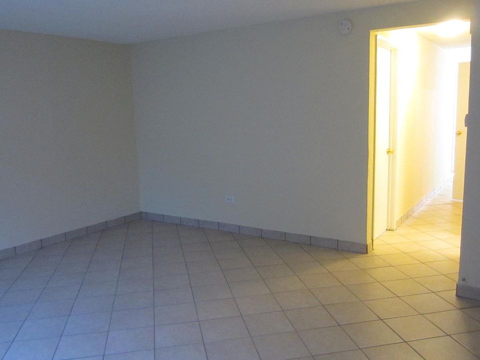 1st image of 10092 Holly Ln APT 1S