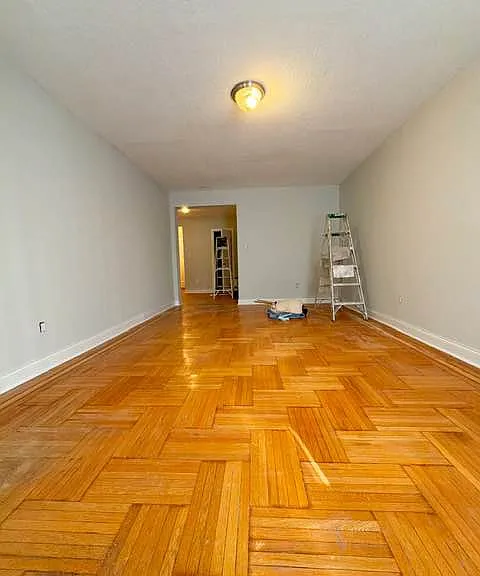 50 E 21st St #1 — Photo 3