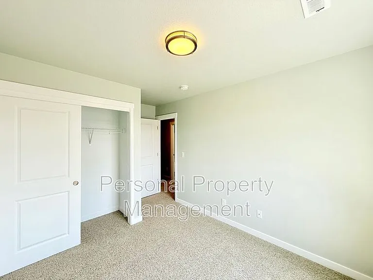 417 NE Repass Rd #2 — Photo 19