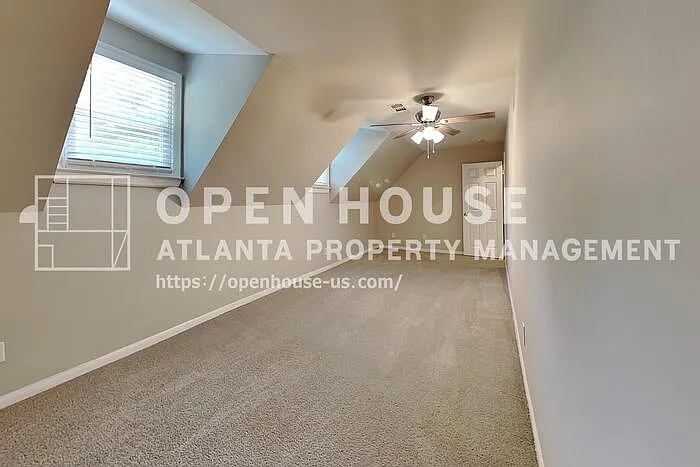 77 Vienna Way — Photo 15