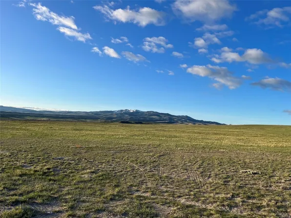 11 Dancing Winds Rd, Dillon, MT 59725