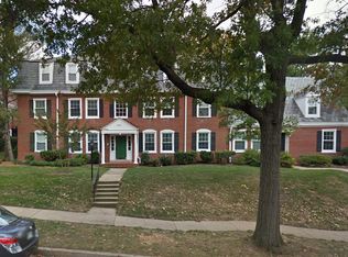 4906 30th St S APT B1, Arlington, VA 22206