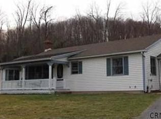 89 Darwin Rd, Cambridge, NY 12816