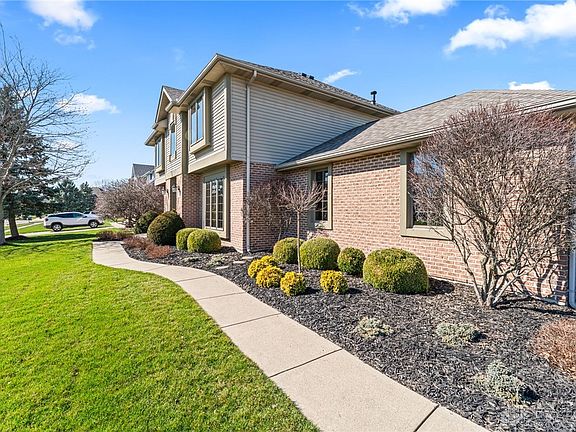3rd image of 807 Claymore Ct