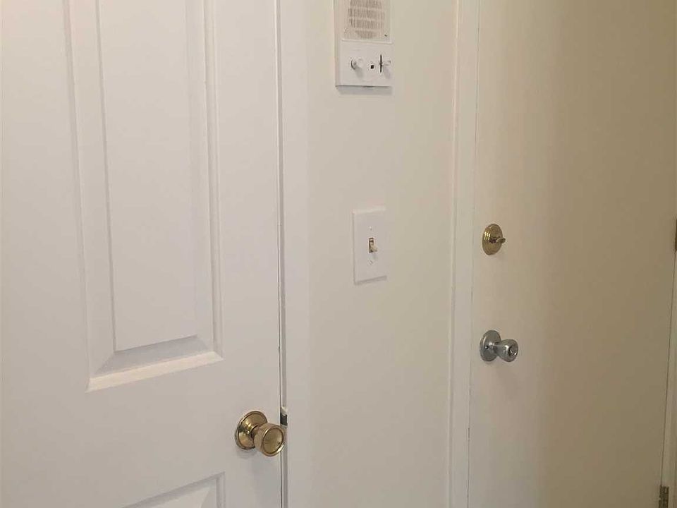 1st image of 1401 Holly Stream Ct