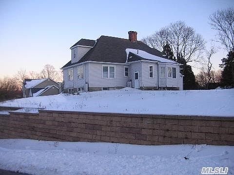 1st image of 1032 Hawkins Ave