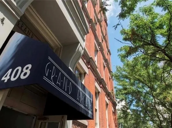 408 W Saint Clair Ave APT 319, Cleveland, OH 44113