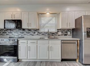 2 Glouchester Cir, Chesapeake, VA 23320