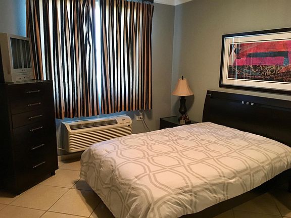 Queen bed, 2 night stands, dresser, TV