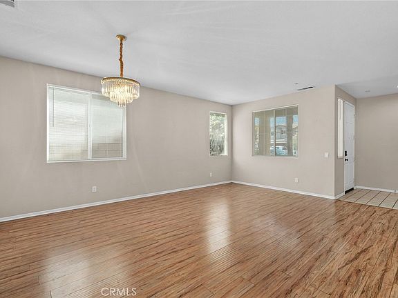 5th image of 15446 Buchanan Ln