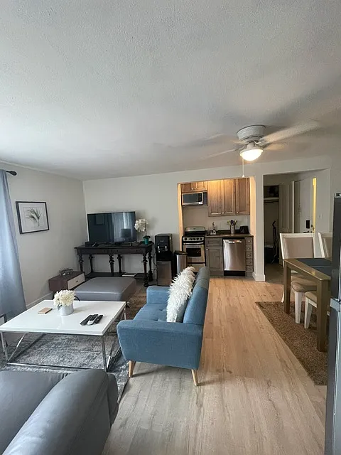 1 bed, 511 sqft, $1,700 — Photo 3