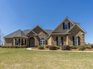 121 Essex Pl, Forsyth, GA 31029
