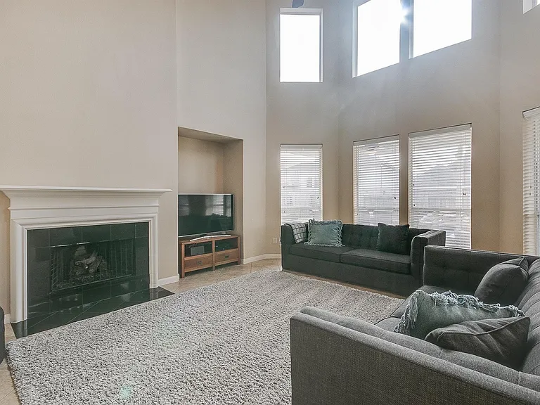 4618 Ambrosia Springs Ln — Photo 6