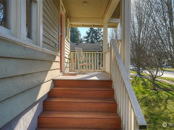 3rd image of 4023 S G Street