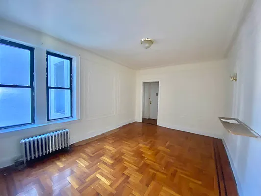 Rented by S&M Associates Realty LLC | media 4