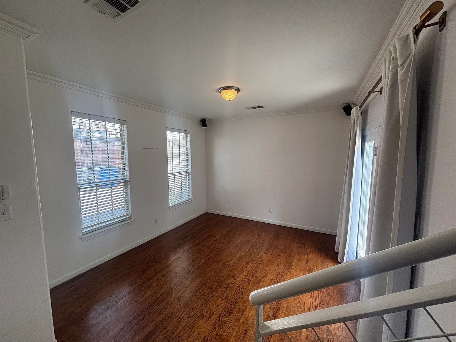 2 bed, 1676 sqft, $3,100 — Photo 3