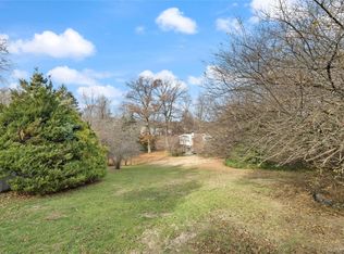 Ladd Road, Bronx, NY 10471