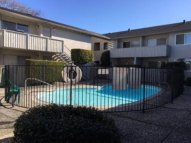 1st image of 1228 W McKinley Ave APT 22