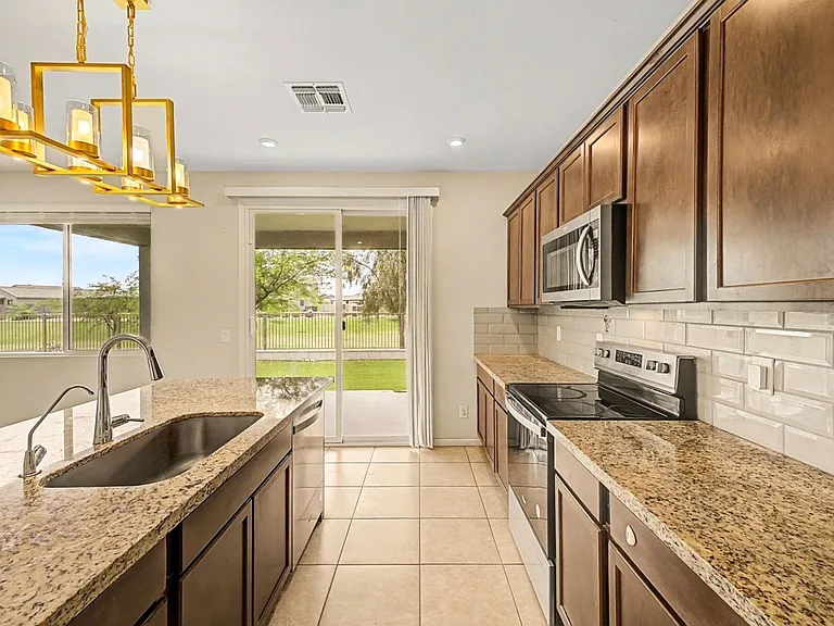 35 S Biella Pl — Photo 16