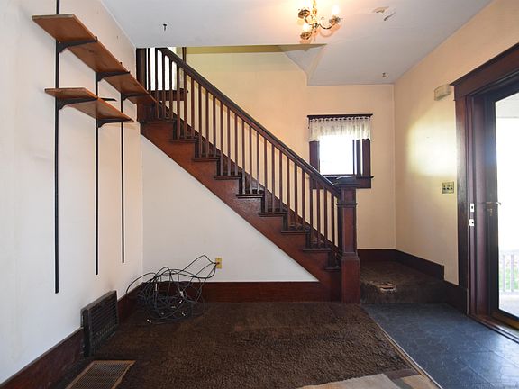 4th image of 1109 S 8th St