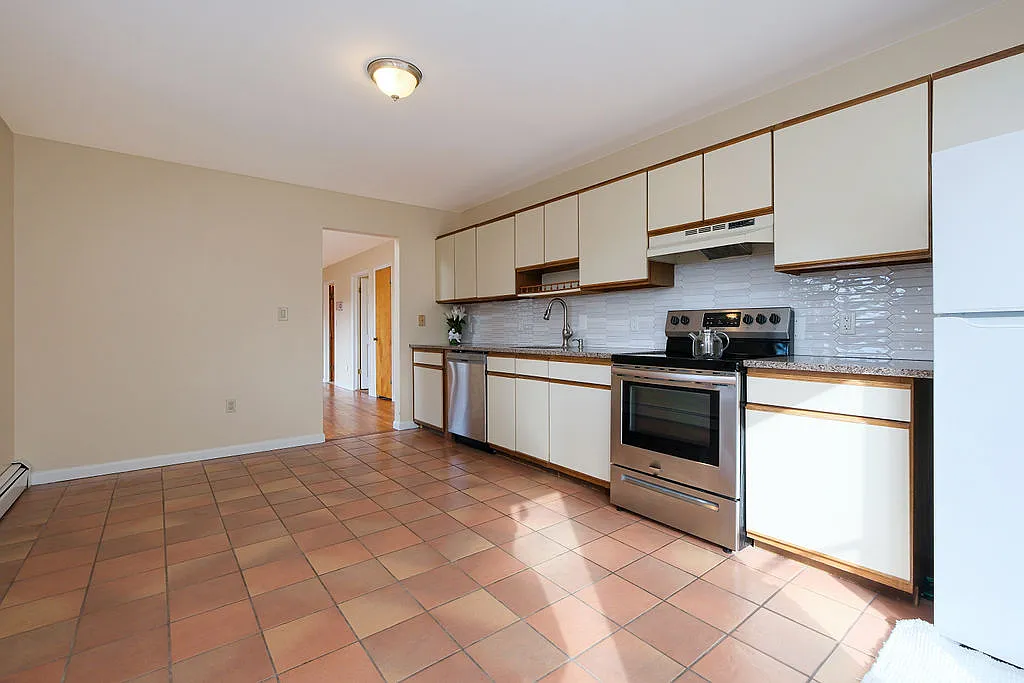 1 bed, 1400 sqft, $2,950 — Photo 3