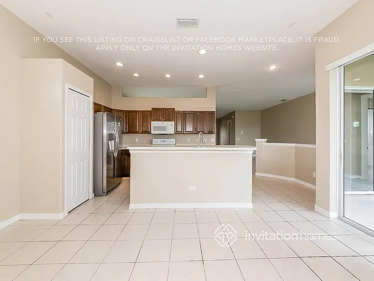 5407 Lexington Dr — Photo 3