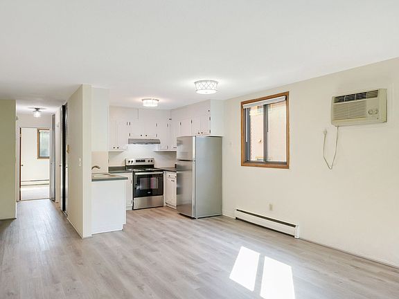 3rd image of 3135 Dupont Ave S #5