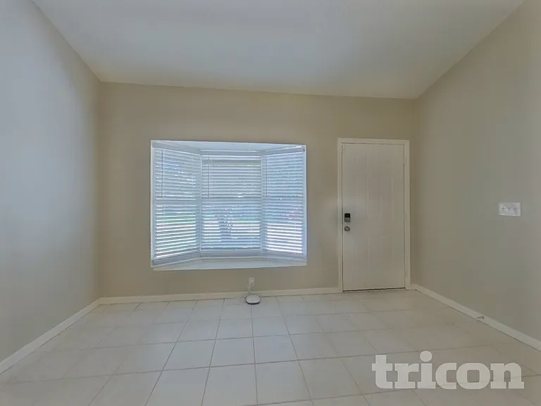 15357 Westminister Ave — Photo 2
