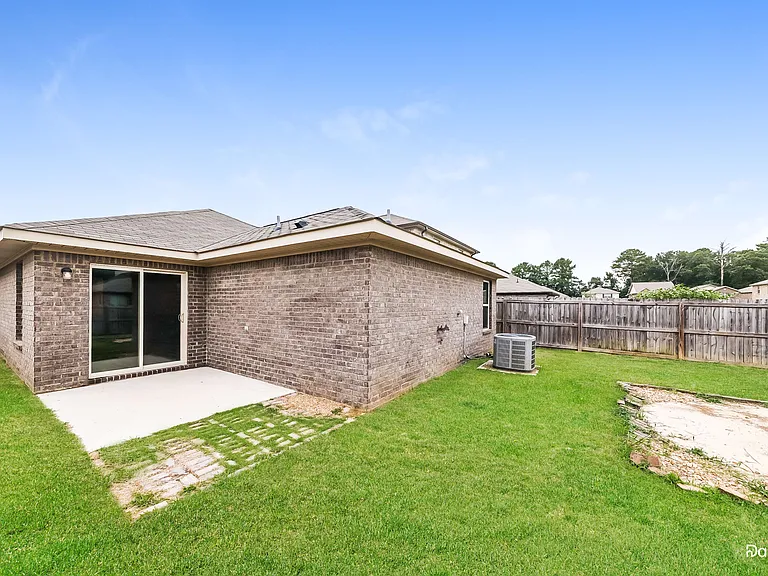 113 Winstead Cir — Photo 15