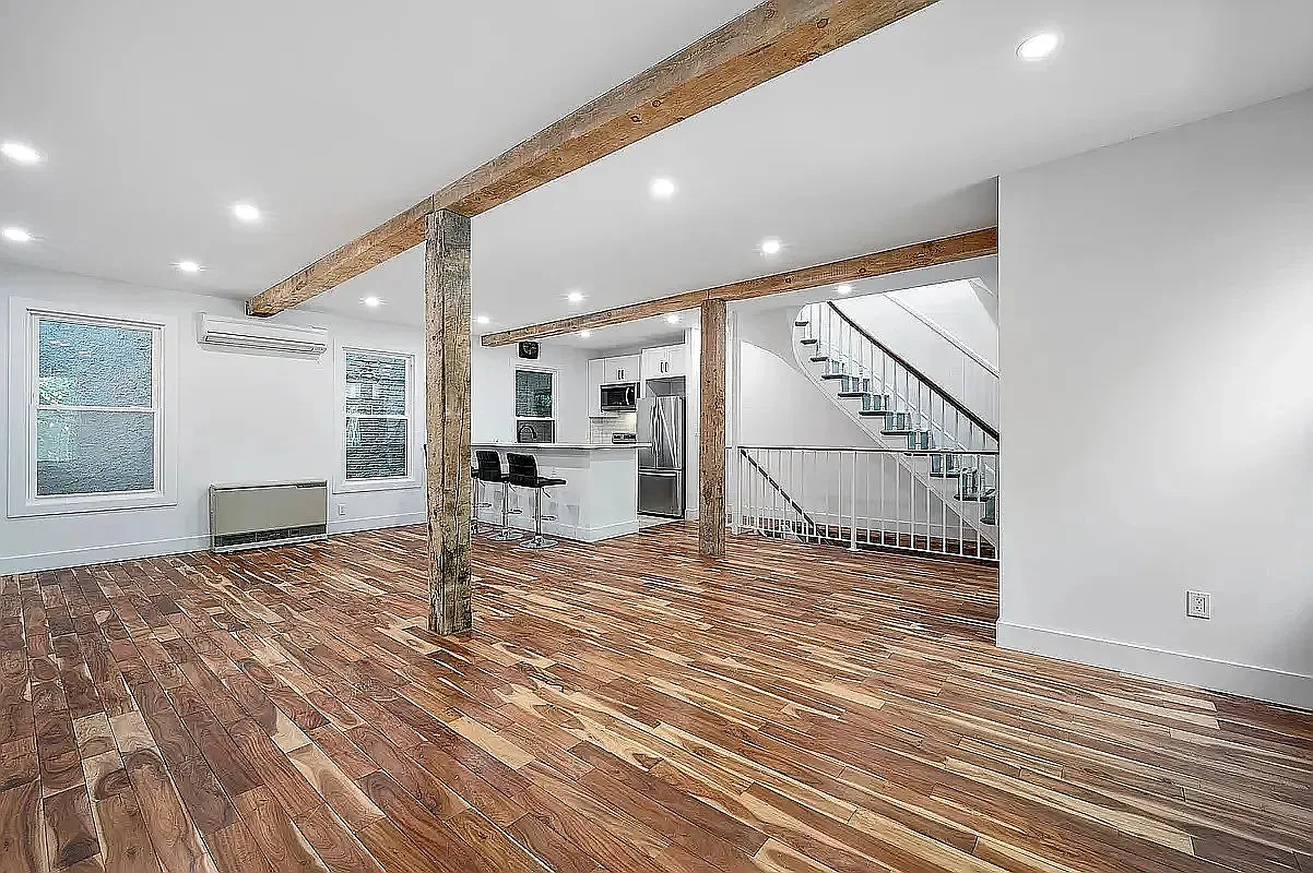 154 North Ninth Street — Photo 3
