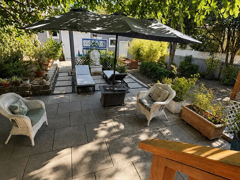 737 Florida St — Photo 17