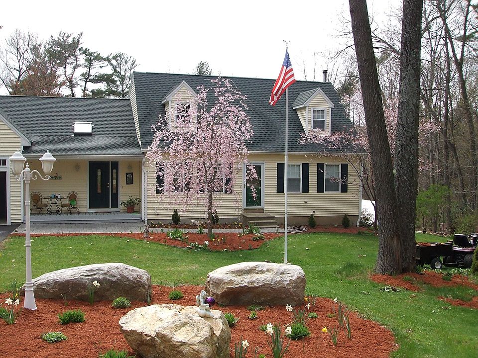 2nd image of 5 Wells Park Rd