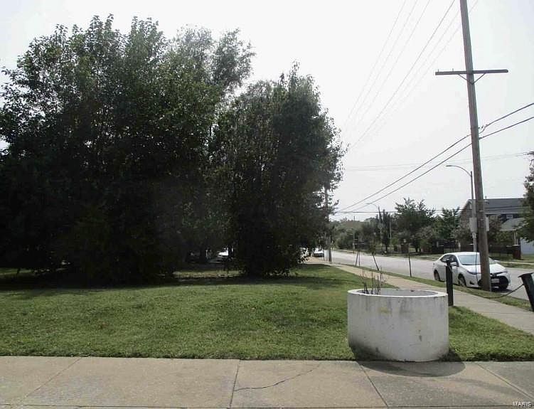 1st image of 3866 Folsom Ave