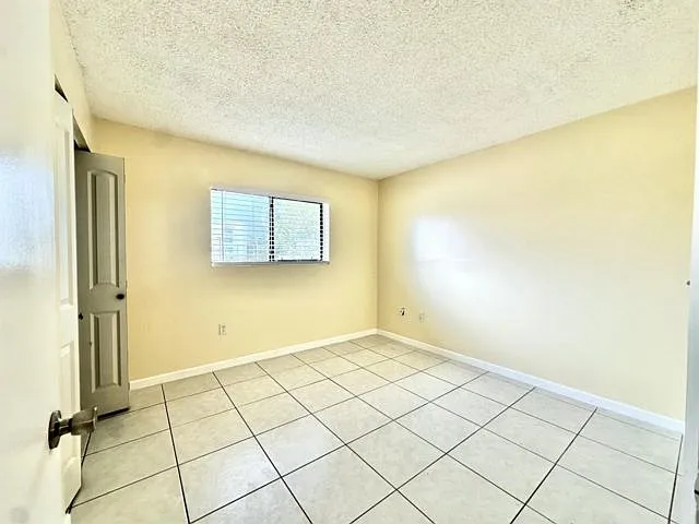 251 Palm Cir W #206 — Photo 8