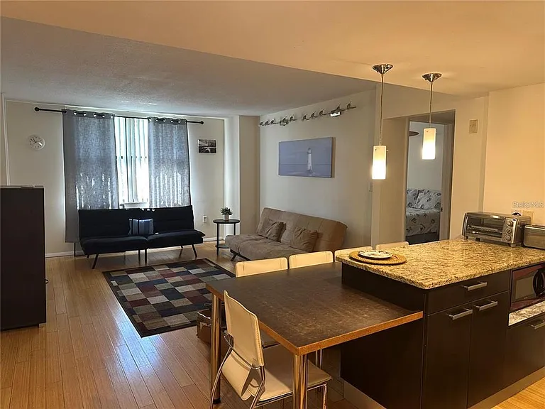 701 S Madison Ave #410 — Photo 9