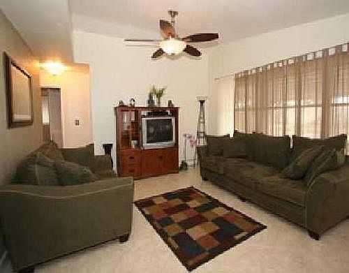 3rd image of 412 Shawnee Ln