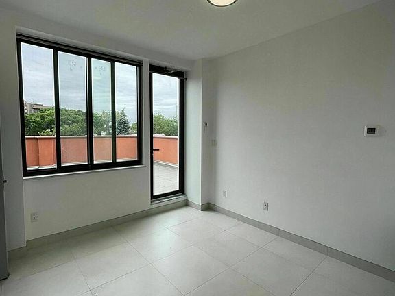 4th image of 32-45 34th St #4L
