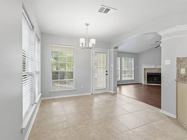 24815 Butterwick Dr — Photo 7