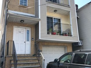 92 W 21st St #2, Bayonne, NJ 07002