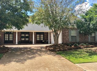 146 Apple Blossom Dr, Brandon, MS 39047