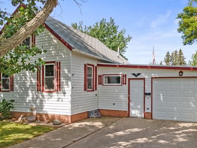 207 5th Ave S, Glenburn, ND, 58740