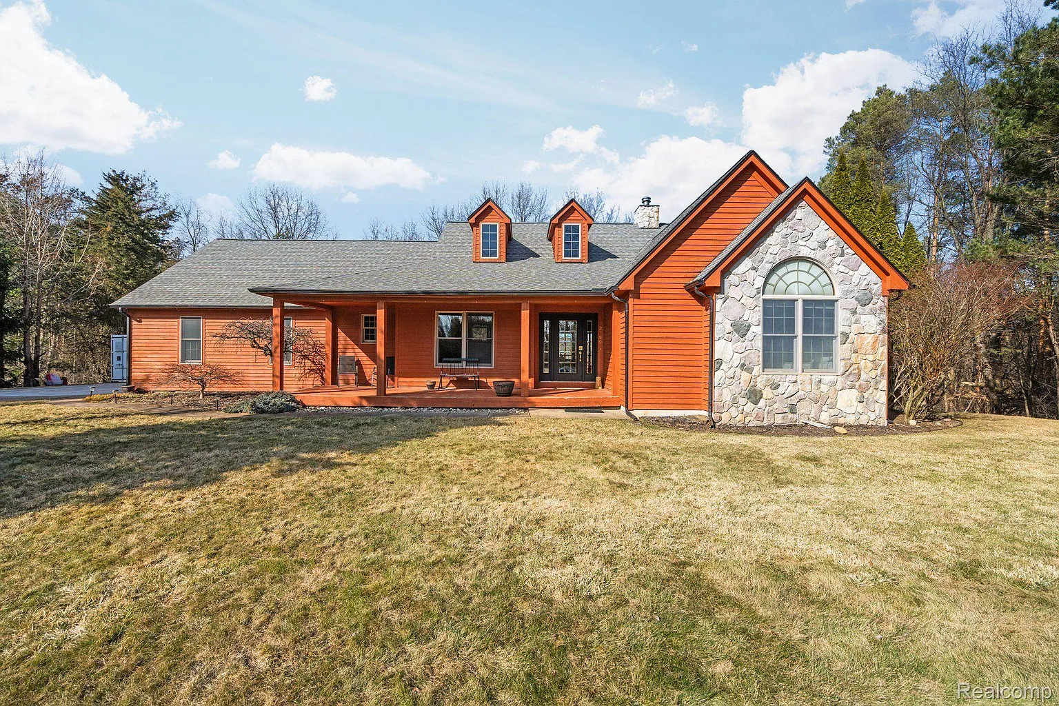 2130 Wilson Ln photo 1